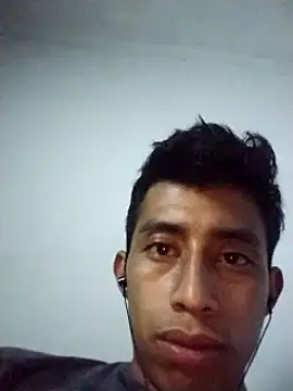 Flaquito pitudo online show from March 5, 2025, 7:49 am