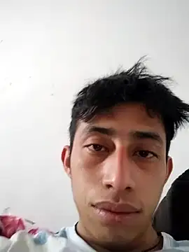 Flaquito pitudo online show from March 12, 2025, 8:52 pm