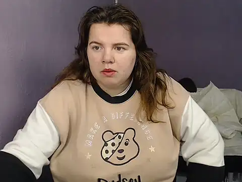 so shy online show from October 7, 2025, 6:47 am