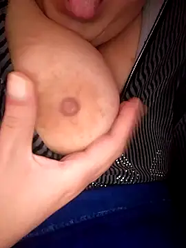 carmelasexy online show from November 20, 2025, 8:26 am