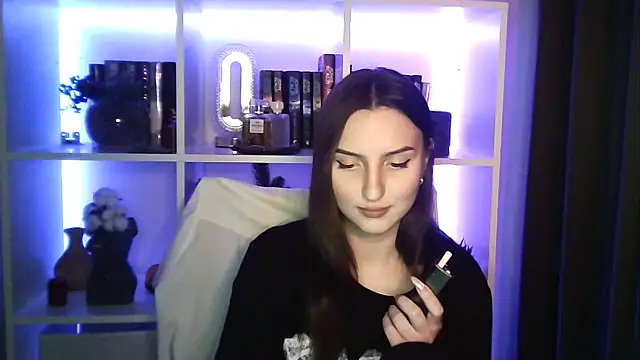 X Alisa online show from April 14, 2026, 6:46 pm