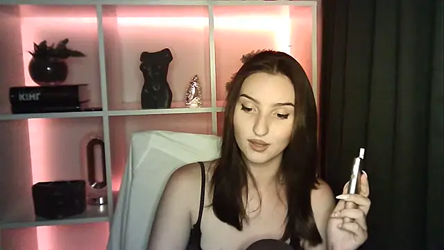 X Alisa online show from July 4, 2026, 6:12 pm
