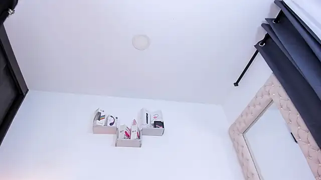 Snapshot of lorennahernandez01 chatting on October 29, 2025, 11:31 am lorennahernandez01 online show from October 29, 2025, 11:31 am