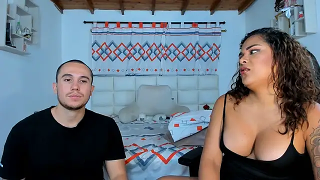 Snapshot of xxx_sweet_couple_ chatting on March 20, 2025, 6:52 am xxx sweet couple online show from March 20, 2025, 6:52 am