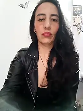 Snapshot of christine-x chatting on February 27, 2026, 10:31 pm christine-x online show from February 27, 2026, 10:31 pm