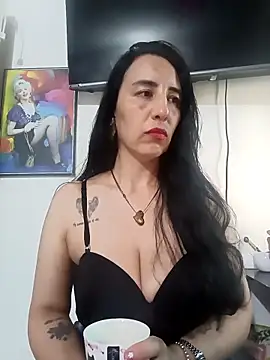 Snapshot of christine-x chatting on March 9, 2026, 10:13 pm christine-x online show from March 9, 2026, 10:13 pm