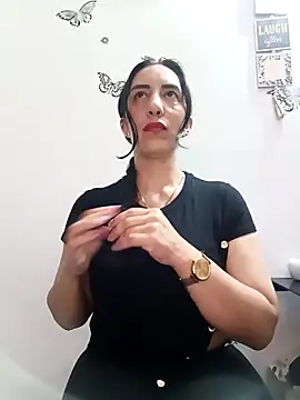 Snapshot of christine-x chatting on February 11, 2026, 9:58 pm christine-x online show from February 11, 2026, 9:58 pm