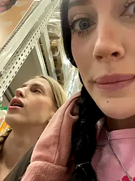 Snapshot of Melissa_crazy chatting on November 18, 2025, 3:48 pm Melissa crazy online show from November 18, 2025, 3:48 pm