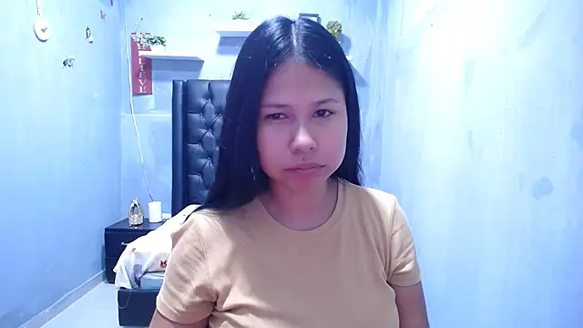Snapshot of Letty_Plugxo chatting on May 11, 2026, 1:56 pm Letty Plugxo online show from May 11, 2026, 1:56 pm