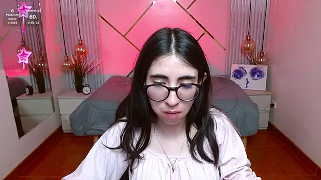 LenaRoses online show from May 1, 2026, 8:14 pm
