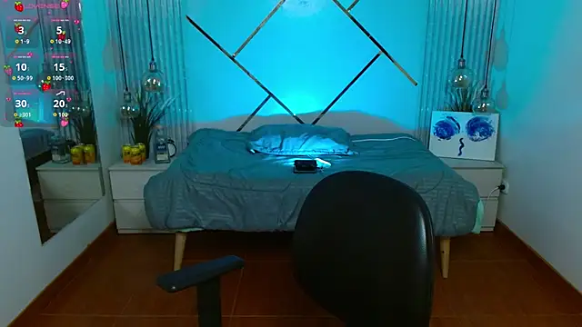 LenaRoses online show from July 1, 2026, 7:36 pm