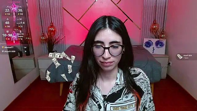 LenaRoses online show from April 30, 2026, 8:05 pm