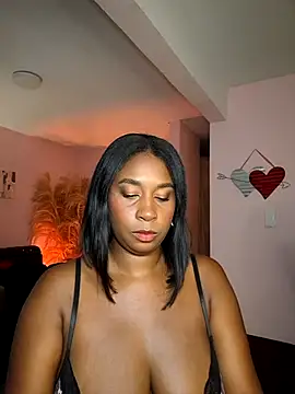 HanaThompson online show from February 2, 2026, 5:12 pm