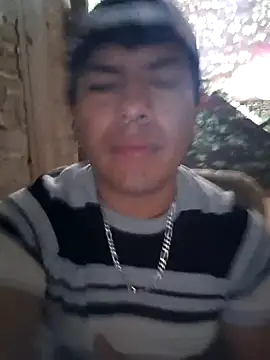 Snapshot of GusssHOT chatting on April 1, 2026, 2:36 pm GusssHOT online show from April 1, 2026, 2:36 pm