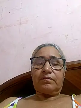  candi online show from November 7, 2025, 3:33 am