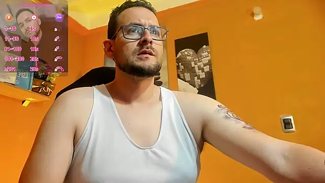 Snapshot of Jerry_hot1 chatting on November 5, 2025, 12:52 pm Jerry hot1 online show from November 5, 2025, 12:52 pm