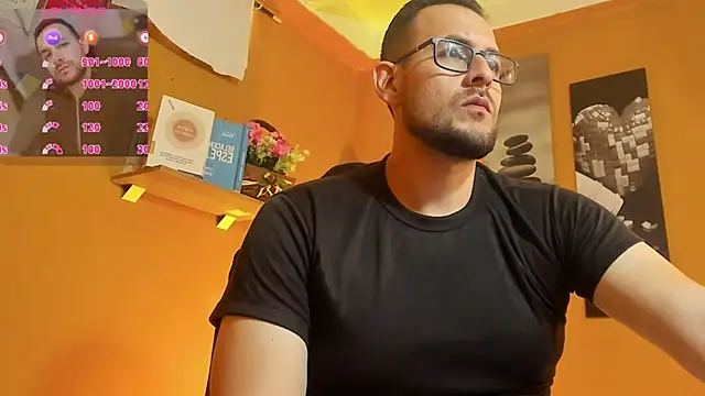 Snapshot of Jerry_hot1 chatting on November 11, 2025, 12:22 pm Jerry hot1 online show from November 11, 2025, 12:22 pm