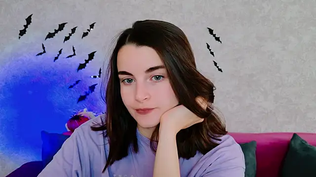 Miss Arwen online show from October 21, 2025, 4:34 am