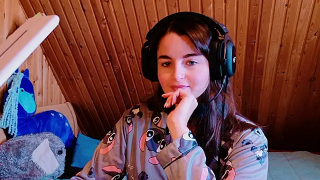 Snapshot of Miss_Arwen chatting on February 27, 2026, 3:18 am Miss Arwen online show from February 27, 2026, 3:18 am