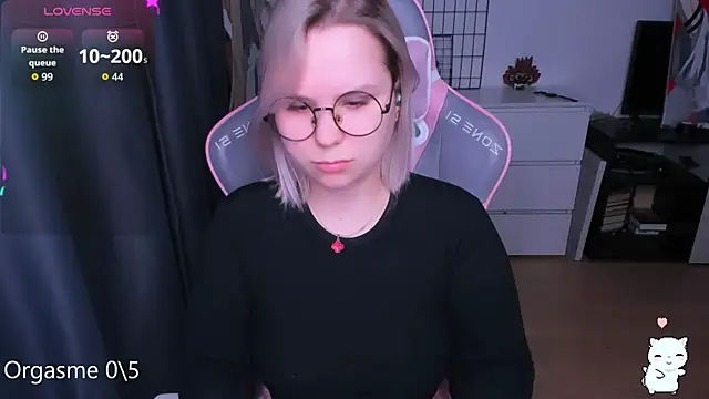 miray kuriyama123 online show from April 13, 2026, 8:24 pm