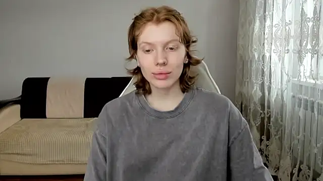 StellaDavis online show from April 13, 2026, 11:03 am