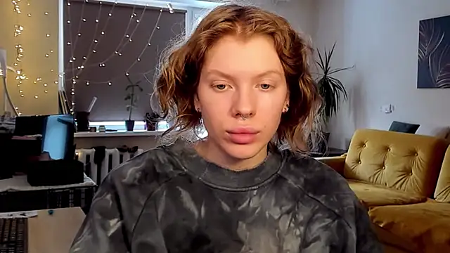 Snapshot of StellaDavis chatting on February 26, 2025, 10:49 am StellaDavis online show from February 26, 2025, 10:49 am