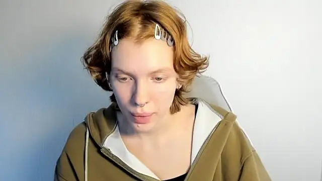 StellaDavis online show from January 13, 2026, 10:30 am