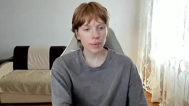 StellaDavis online show from May 20, 2026, 11:07 am