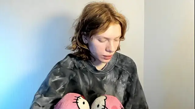 Snapshot of StellaDavis chatting on October 17, 2025, 9:34 am StellaDavis online show from October 17, 2025, 9:34 am