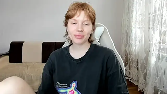 StellaDavis online show from May 28, 2026, 11:16 am