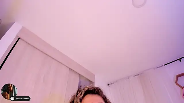 Snapshot of Melina_Ferrer1 chatting on October 14, 2025, 9:32 am Melina Ferrer1 online show from October 14, 2025, 9:32 am