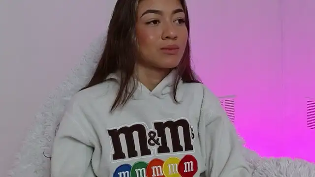 Snapshot of hantonella_ chatting on November 26, 2025, 1:22 pm hantonella online show from November 26, 2025, 1:22 pm