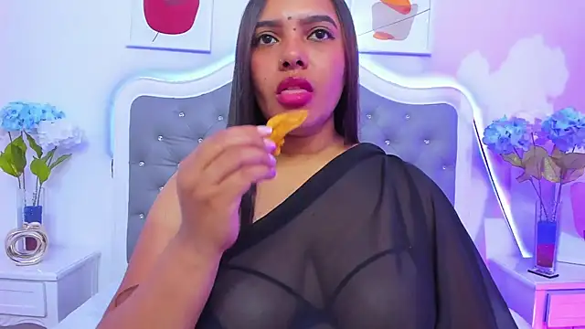 krishaa  online show from February 4, 2025, 3:57 pm