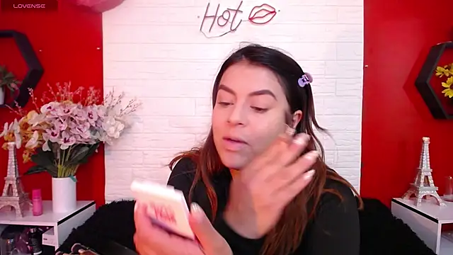  poison sweet online show from October 14, 2025, 4:18 pm