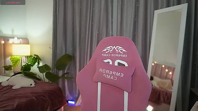 Snapshot of Lala_Land_ chatting on March 8, 2025, 3:13 pm Lala Land online show from March 8, 2025, 3:13 pm