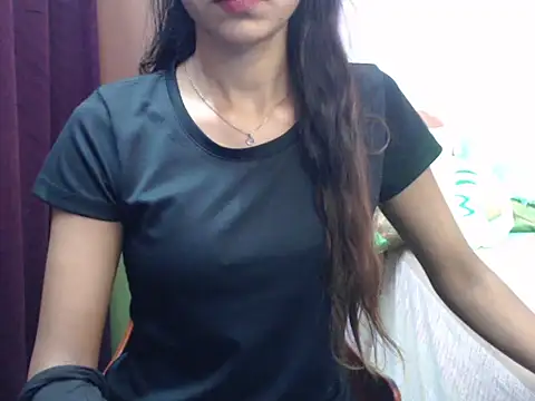 Angel kiyara online show from October 12, 2025, 6:20 pm