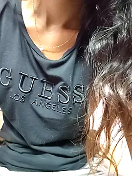 Angel kiyara online show from October 10, 2025, 8:48 am