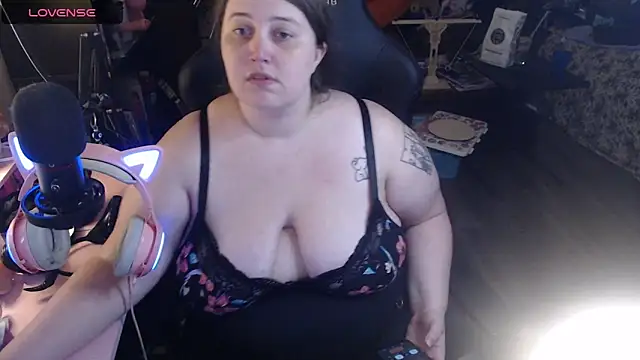 Thickchan online show from November 20, 2025, 9:36 pm