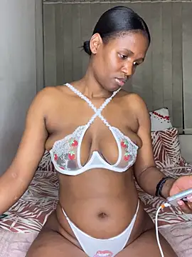 Snapshot of Kinkyy_ chatting on September 19, 2025, 5:28 pm Kinkyy online show from September 19, 2025, 5:28 pm