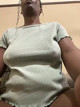 Snapshot of Kinkyy_ chatting on March 12, 2025, 2:12 pm Kinkyy online show from March 12, 2025, 2:12 pm