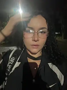 Electra doll  online show from December 5, 2025, 12:43 am