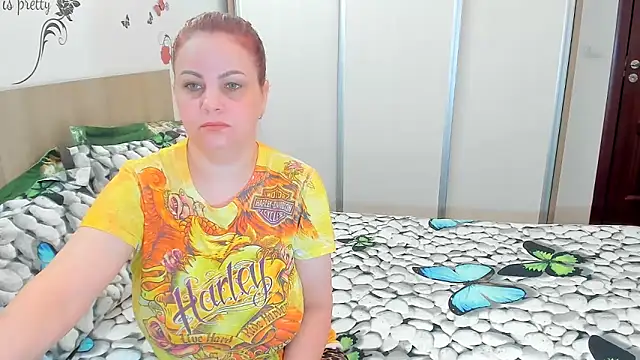 Snapshot of Adelamilfsex chatting on April 19, 2026, 1:01 pm Adelamilfsex online show from April 19, 2026, 1:01 pm