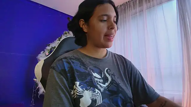 Snapshot of Emmapark_ chatting on February 22, 2026, 6:31 pm Emmapark online show from February 22, 2026, 6:31 pm