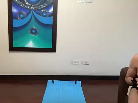 littlelatinhunter online show from November 26, 2025, 11:43 am