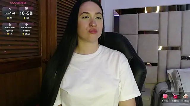 Snapshot of sofiaduque_26 chatting on January 20, 2025, 11:54 pm sofiaduque 26 online show from January 20, 2025, 11:54 pm