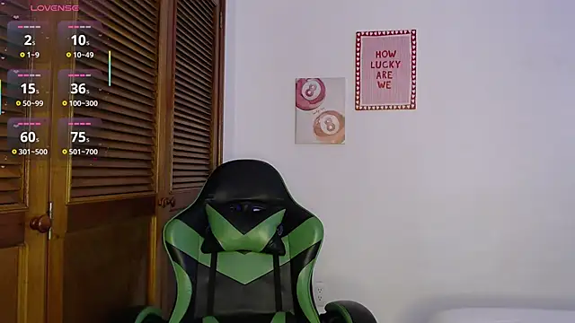 sofiaduque 26 online show from April 5, 2026, 7:31 pm