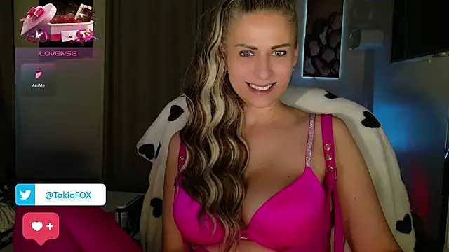 Jadore-Jooo online show from January 31, 2025, 5:32 pm