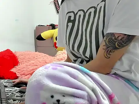 Snapshot of Sexualadiccion_ chatting on September 15, 2025, 5:02 pm Sexualadiccion online show from September 15, 2025, 5:02 pm