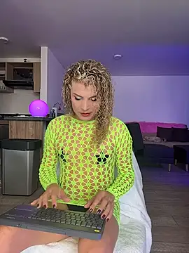 Georgiafox online show from November 19, 2025, 5:24 pm