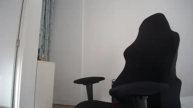 Snapshot of Contantin_helena chatting on January 10, 2026, 11:38 am Contantin helena online show from January 10, 2026, 11:38 am